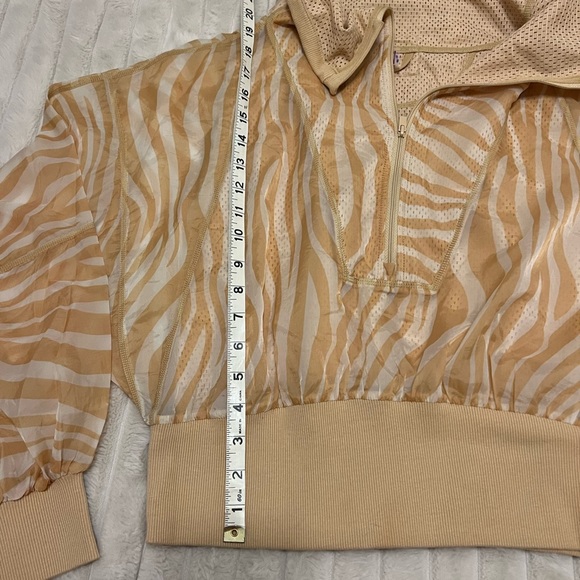 Free People Movement Tan Zebra Print half zip windbreaker - Picture 4 of 9